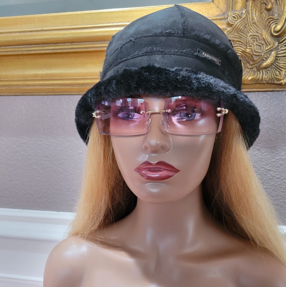 Pale Pink Colored Sun Shades 🕶 NWOT